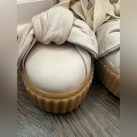 PUMA x FENTY Rihanna Oatmeal Leather Bow Creeper Tie Up Sandals - Picture 8 of 11